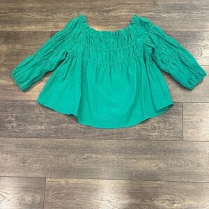 Kelly Green Women's Off-Shoulder Top